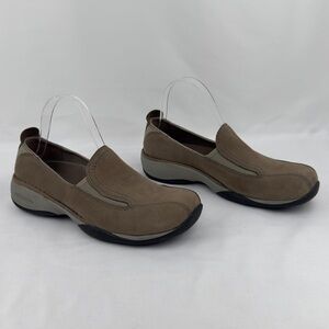 Merrell Taupe Leather Slip On Loafers Comfort Walking Shoes Women’s 7.5